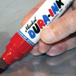 Marker cu cerneală permanentă și vârf teșit lat DURA-INK 200